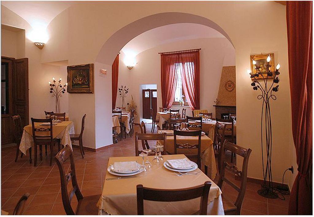 Hotel Ristorante Novecento Caserta Exterior photo